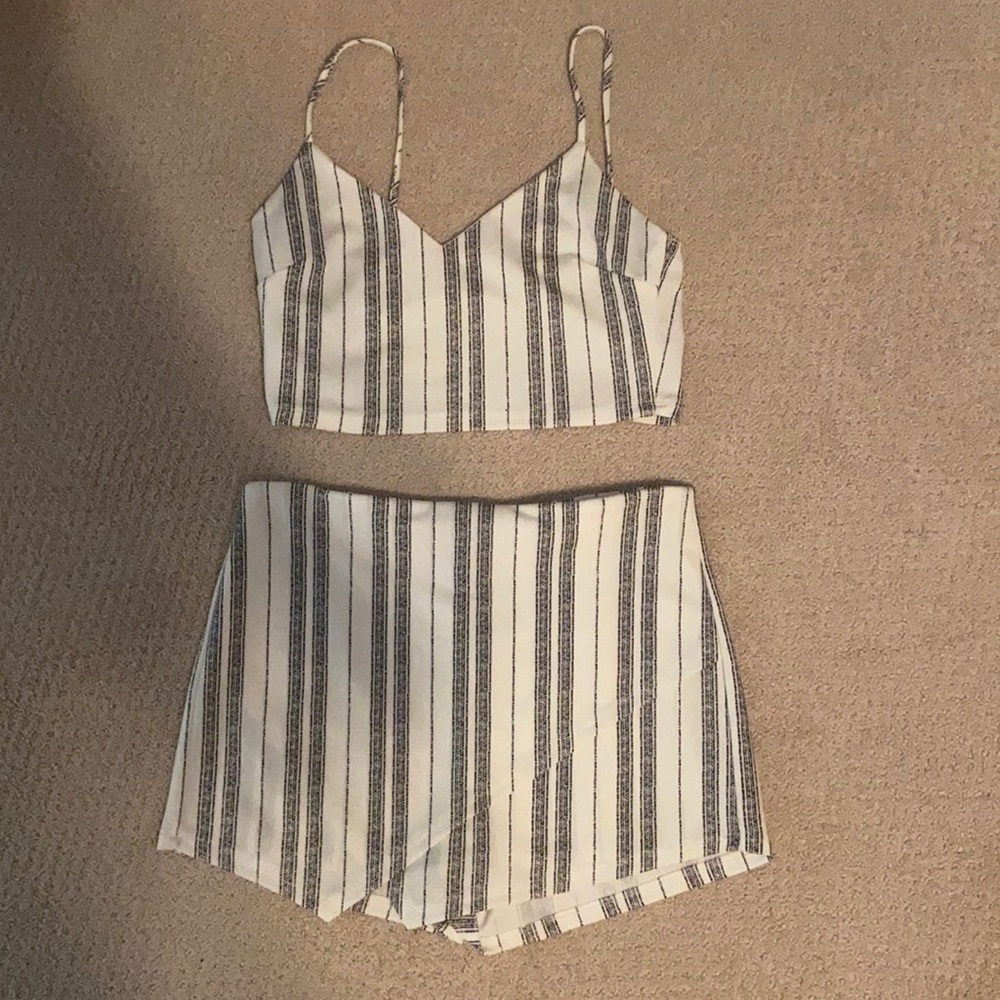 American Threads black & white set